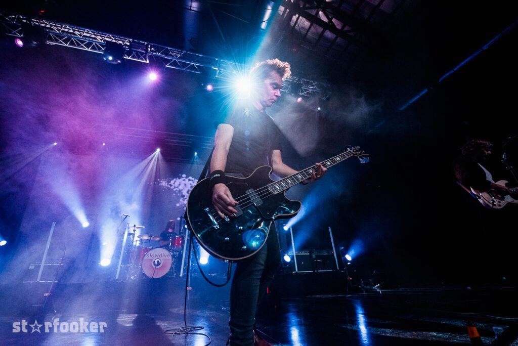 SlowdiveAAD 6627