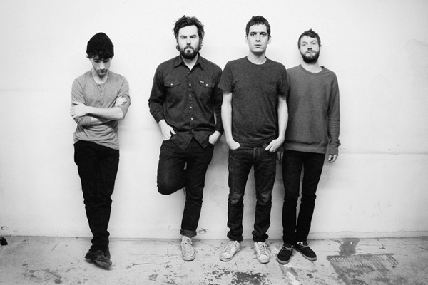suuns-bw-01sm