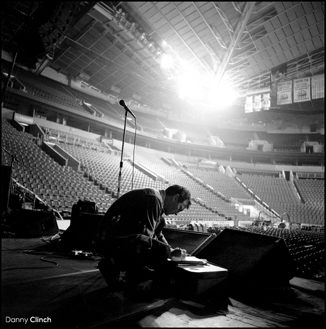 09-Five-horizons-danny-clinch-2002