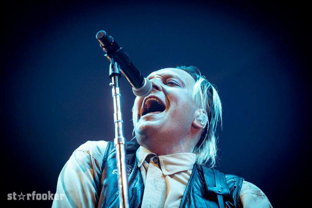Arcade Fire Forum DSC 2286