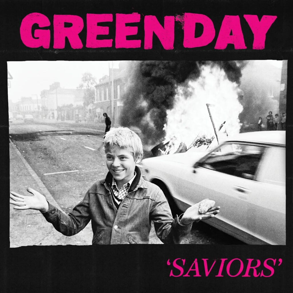 Green Day Saviors.jpg Copia