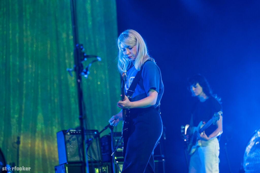 AlvvaysDSC 3196