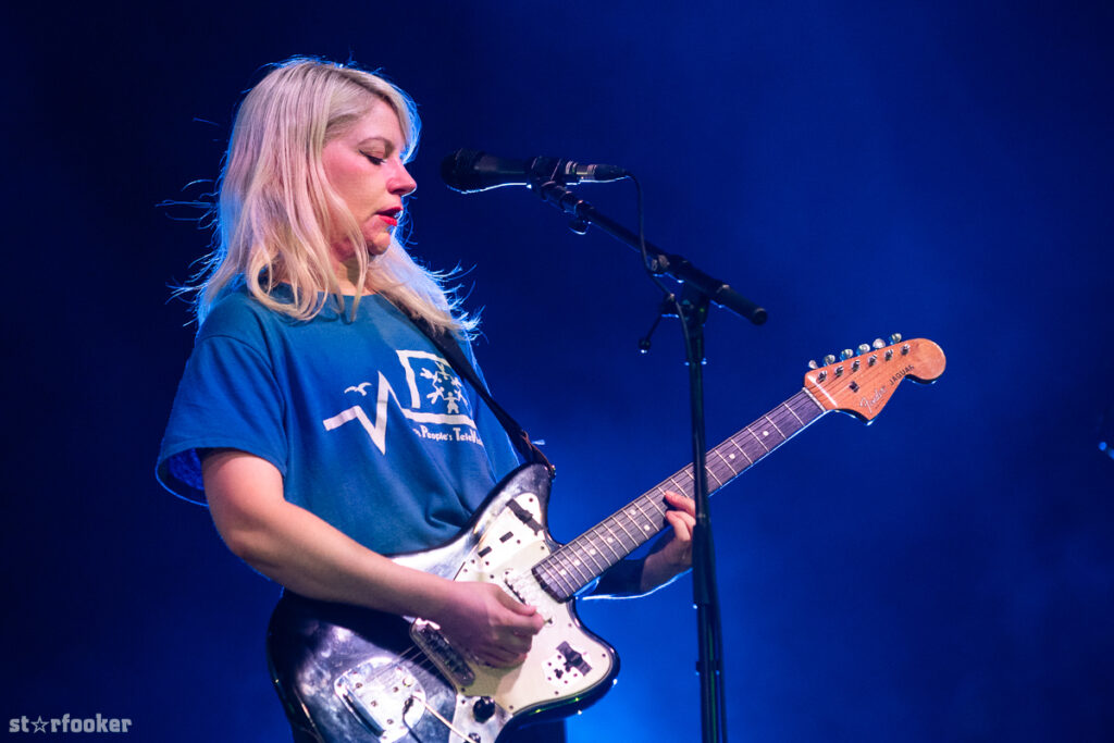 AlvvaysDSC 3206