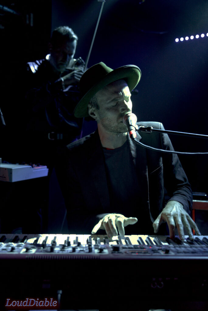 The Veils S5a DSC1388 Ffm Lwr