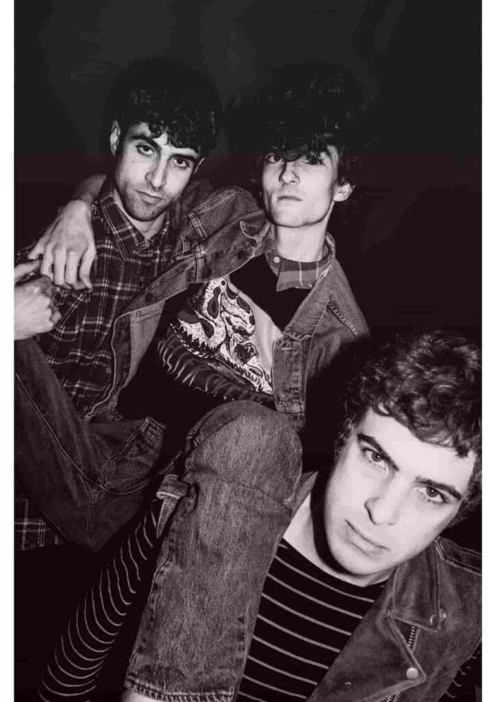 Calzeeni Band (1)
